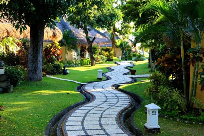 Siddharta Ocean Front Resort Bali Gartenanlage