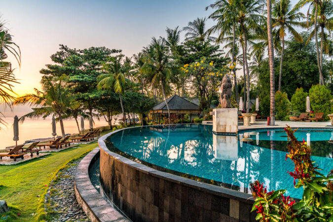 Siddharta Ocean Front Resort Bali Poolanlage