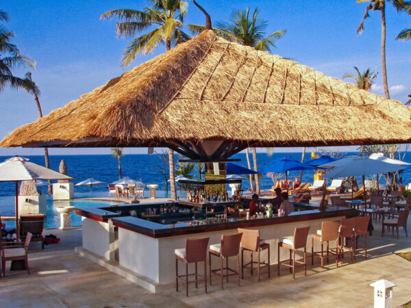 Siddharta Ocean Front Resort Bali Poolbar