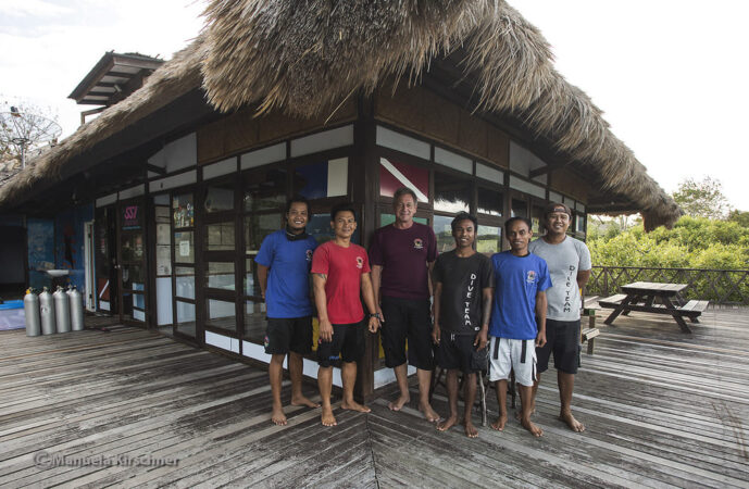 Tauchbasis Extra Divers Gawana Bali Team