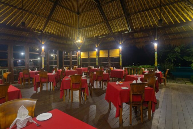 Naya Gawana Resort & Spa Bali Restaurant Abendessen