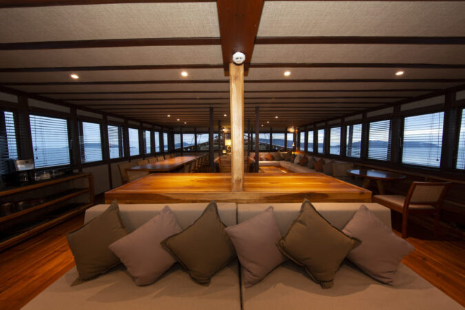 Tauchsafari Indonesien Raja Ampat Coralia Lounge