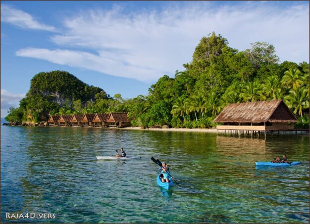 Raja4Divers Resort Raja Ampat Indonesien Kayak