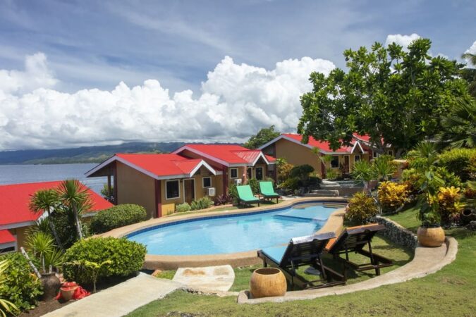 Tauchreise Philippinen Sunset Dive Resort Bohol Anlage Pool