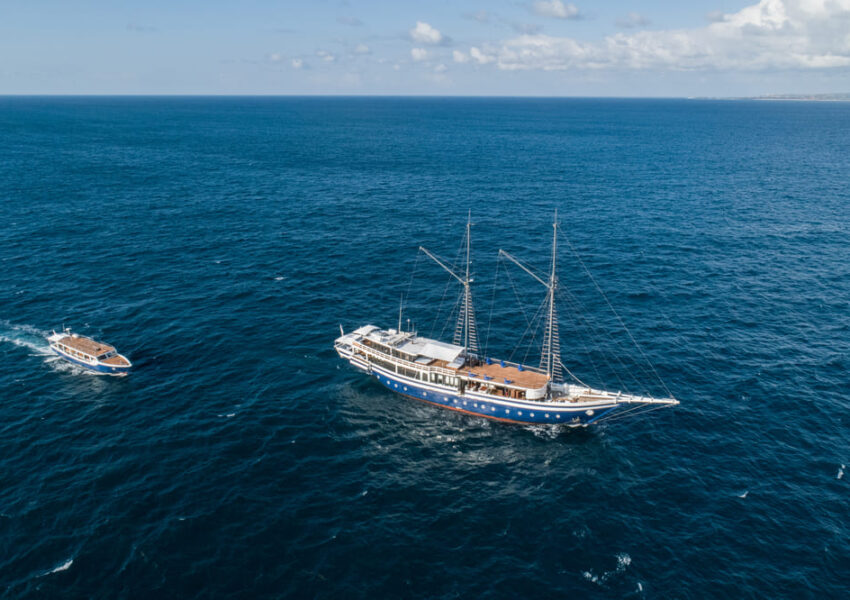 Tauchsafari Indonesien Scuba Spa Zen Schiff Dhoni