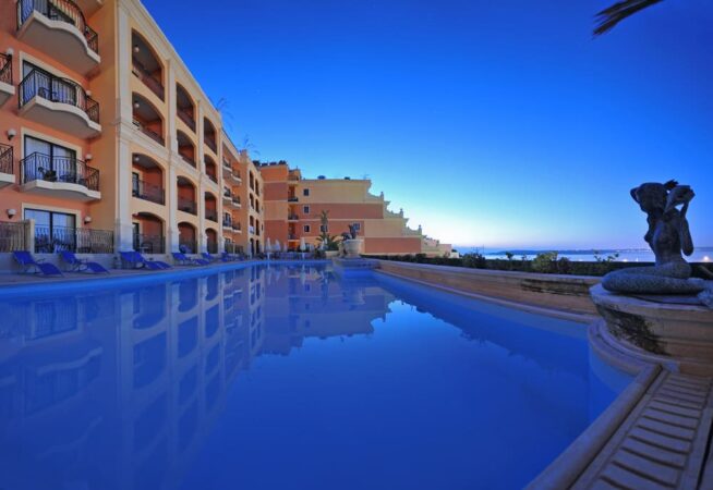 Grand Hotel Gozo Pool