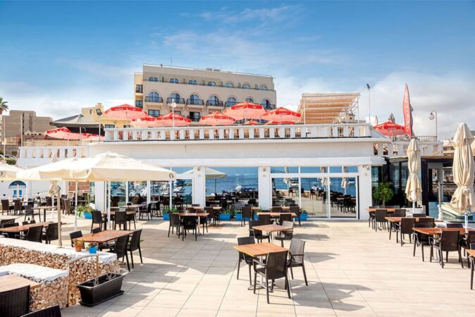 Gillieru Harbour Hotel Malta Terrasse