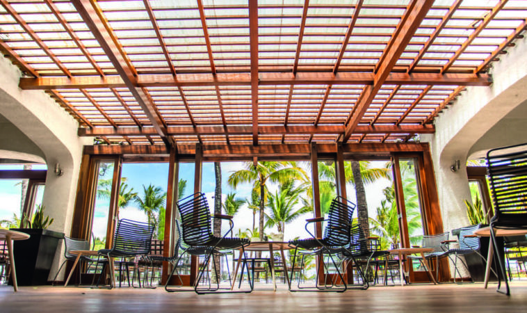 Mauricia Beachcomber Resort Lounge