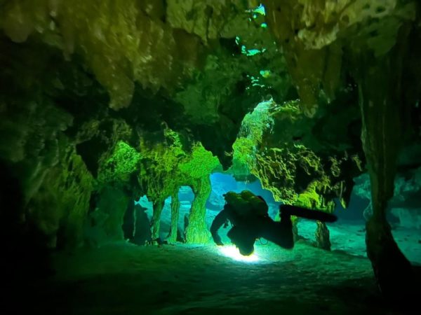 Tauchen Cenoten Mexiko Höhle