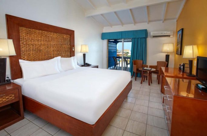 Divi Flamingo Beach Resort Zimmer Doppelbett