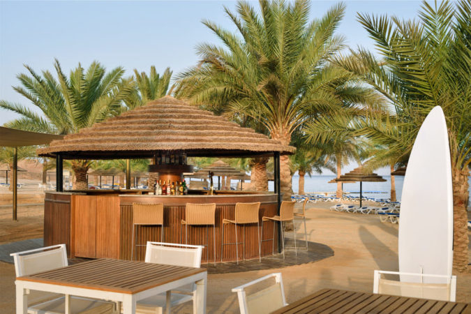 Mövenpick Resort Tala Bay Beach Bar