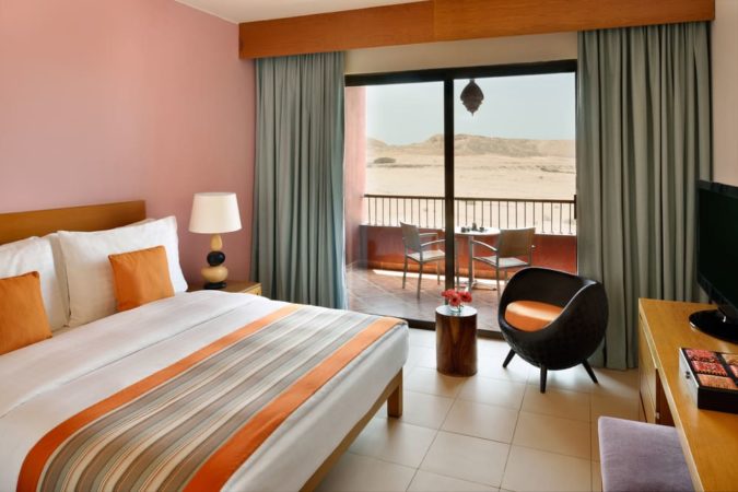 Mövenpick Resort Tala Bay Superior Zimmer