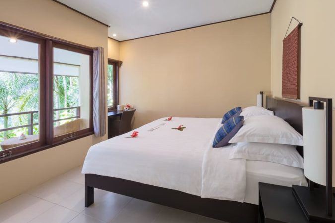 Lembeh Resort Garden Room Schlafzimmer