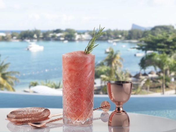 Mauritius Lux Grand Baie - Cocktail mit Meerblick