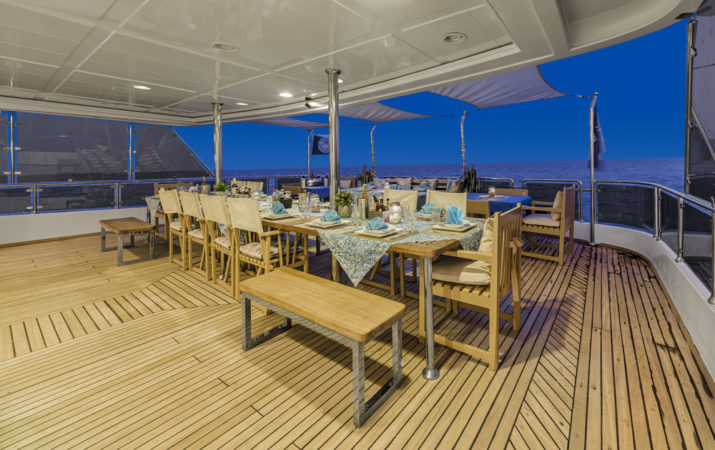 Omneia Spirit Tauchsafari Ägypten Dinner Deck