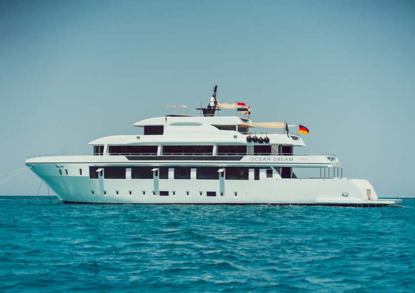 Yachtiano Schiff Ansicht