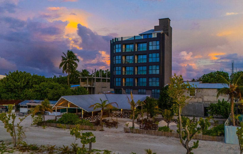 Beach Hotel Guraidhoo